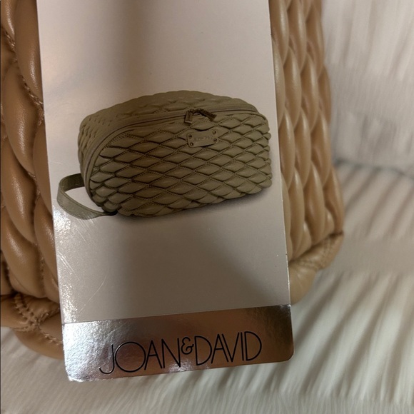 NWT Joan & David Bubble Diamond Quilted Dopp Kit Toiletry Organizer - Picture 13 of 15